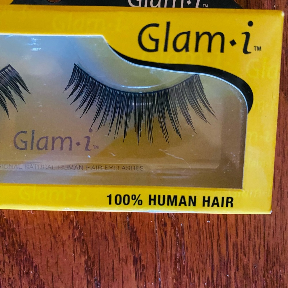 GLAM-i LASHES - Picture 2 of 3